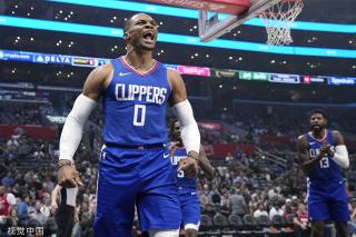 赛季中成为 赛季中成为