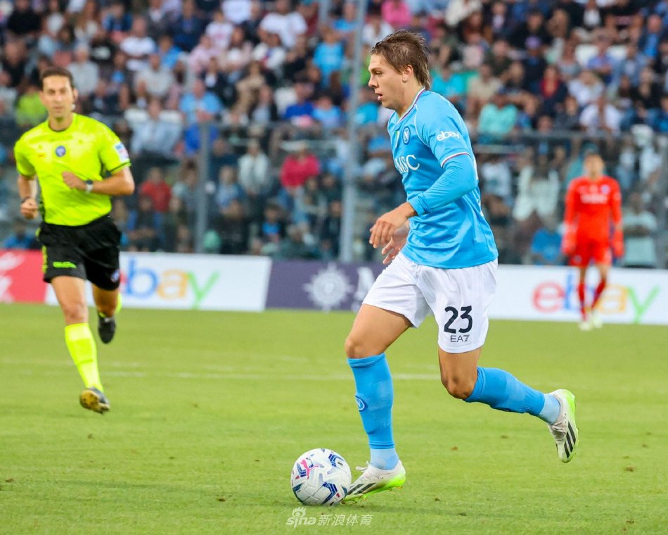 赫的教练 赫的教练