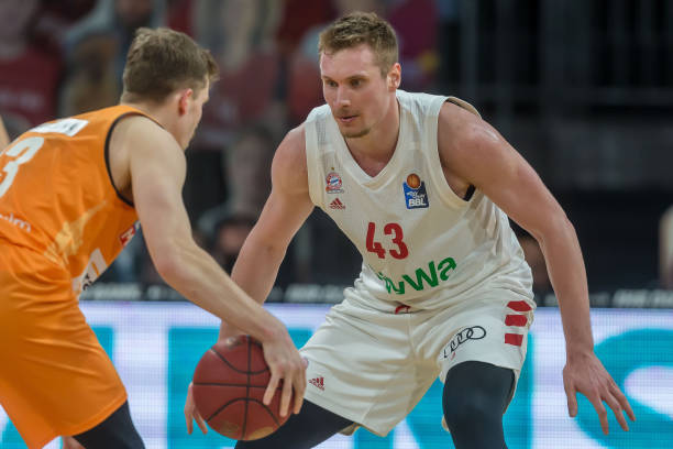 表现往往会 表现往往会