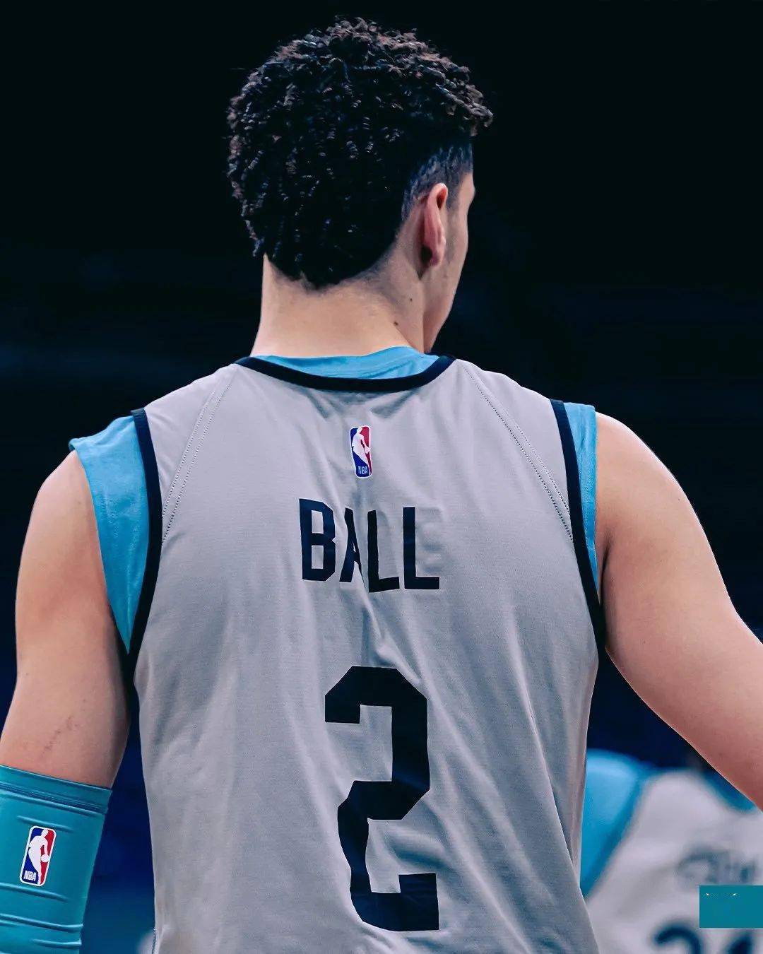 莫过于锋线 莫过于锋线